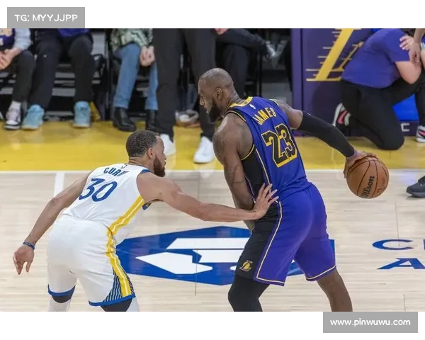 美国男篮热身赛胜加拿大 詹姆斯与库里联手贡献(美国男篮nba) 美国男篮热身赛胜加拿大 詹姆斯与库里联手贡献(美国男篮nba)