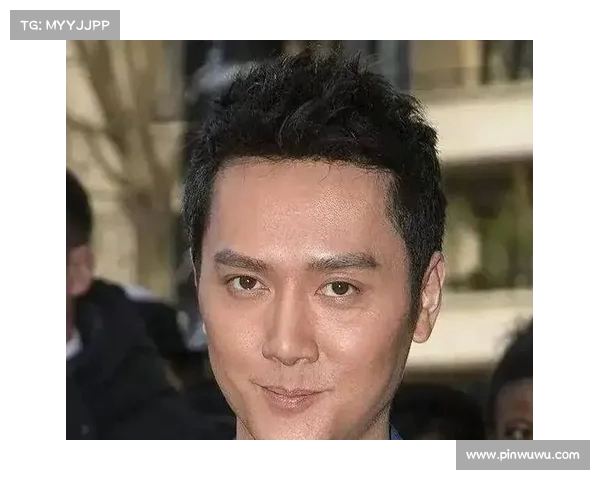 这居然是冯绍峰的生图?难怪网友纷纷建议他去看眼睛!(冯绍峰本人) 这居然是冯绍峰的生图?难怪网友纷纷建议他去看眼睛!(冯绍峰本人)
